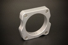 Load image into Gallery viewer, Torque Solution Throttle Body Spacer (Silver) - 07-14 Honda Pilot