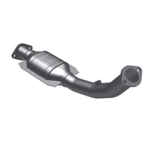 Load image into Gallery viewer, MagnaFlow Conv DF 96-98 Mazda MPV 3.0L Front