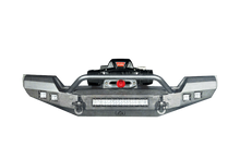 Load image into Gallery viewer, Road Armor 07-18 Jeep Wrangler JK Stealth Front Winch Bumper w/Pre-Runner Guard - Raw