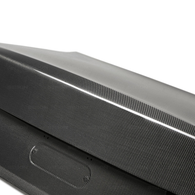 Seibon 04-10 BMW E60 5-Series OEM-Style Carbon Fiber Trunk/Hatch